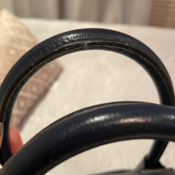 Givenchy Antigona Medium Navy Blue - Picture 7 of 15